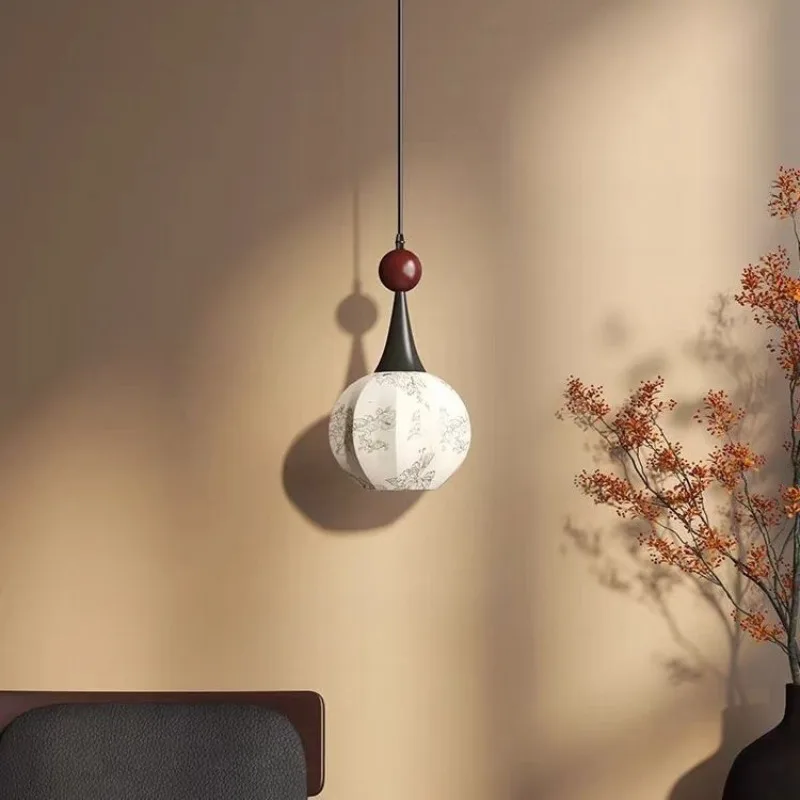 

Art decoration small chandelier French medieval style entrance chandelier bedroom bedside ambient light