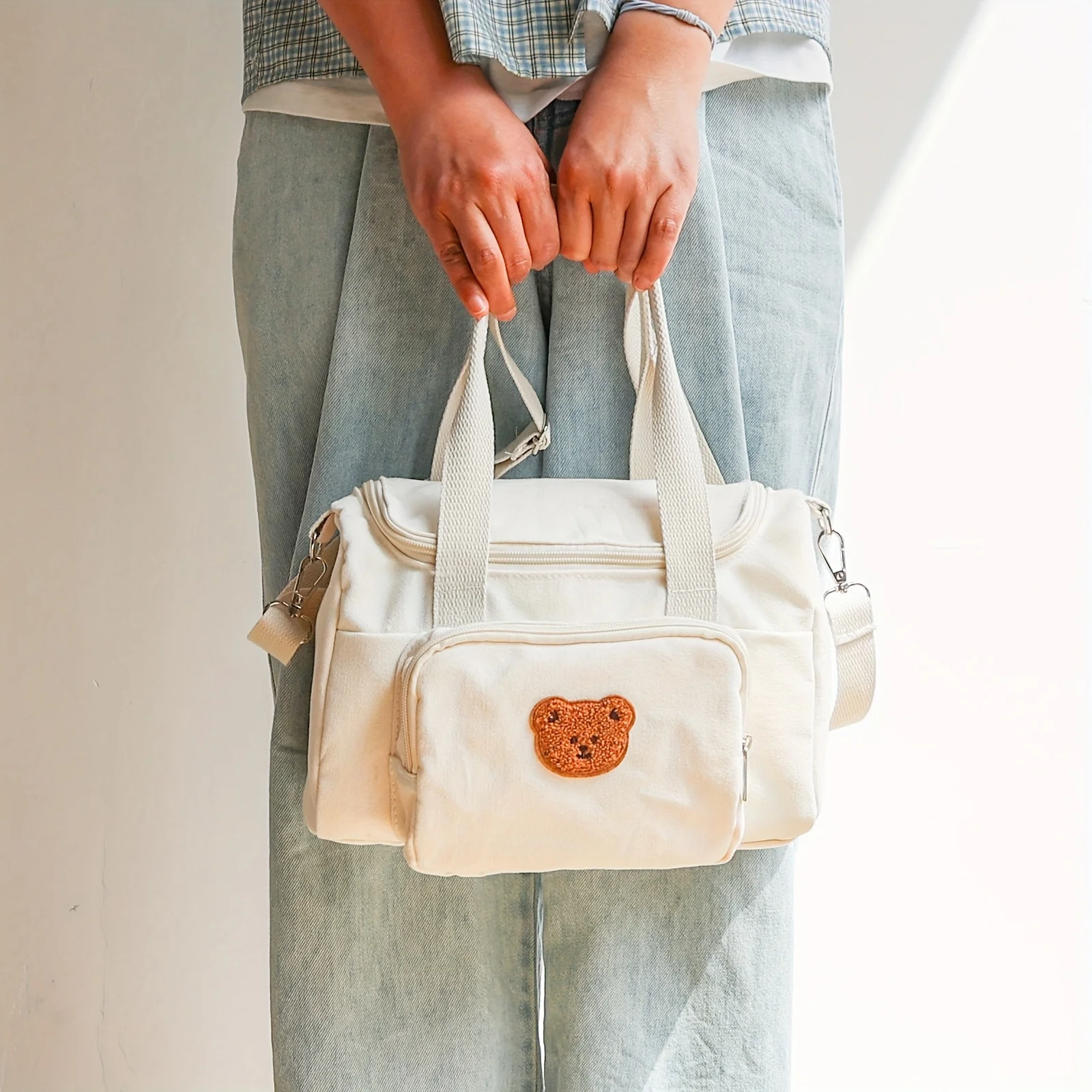 

Stylish Polyester Travel Bag for Moms Large Capacity Diaper Bag with Multiple Compartments Ergonomic Handles Cute Bear Patch
