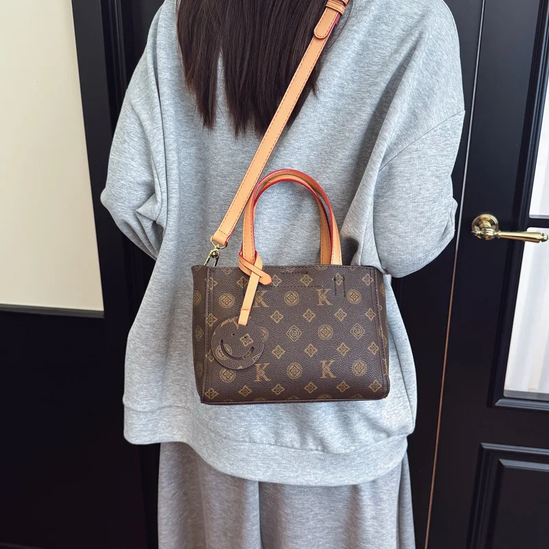 

2025 SS Professional Tote Bag, Multi-Compartment Laptop & Tablet Sleeve for Women, Foldable Shopping Tote with Detachable Strap