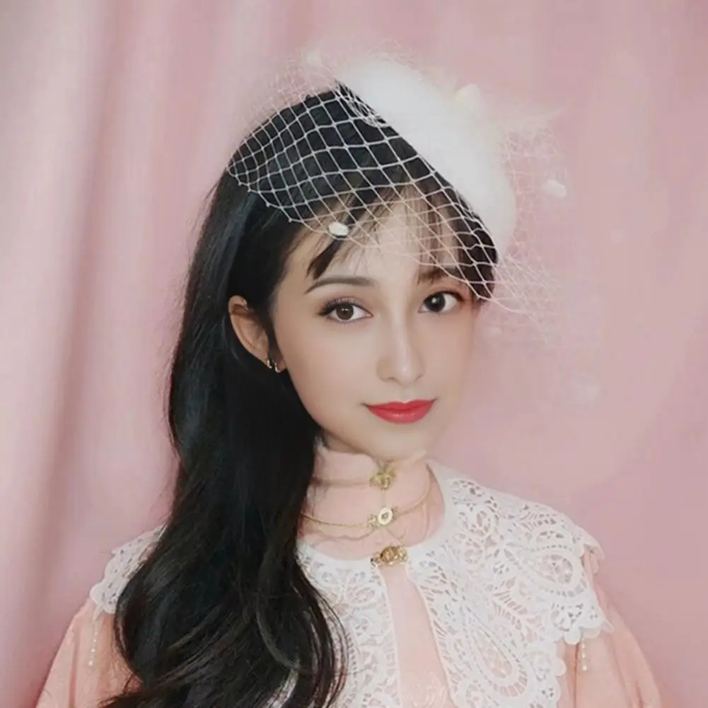Hair Accessory Women Fascinator Hat with Feather Mesh Imitation Pearl Decorated Pillbox Small Top Hat for Party Hair Accessory