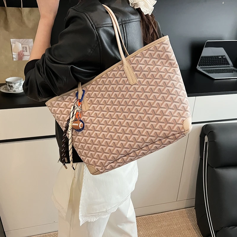 

2025 Sophisticated Vintage Inspired Satchel Multi Functional Organizational Pockets Seamless Day To Night Versatility