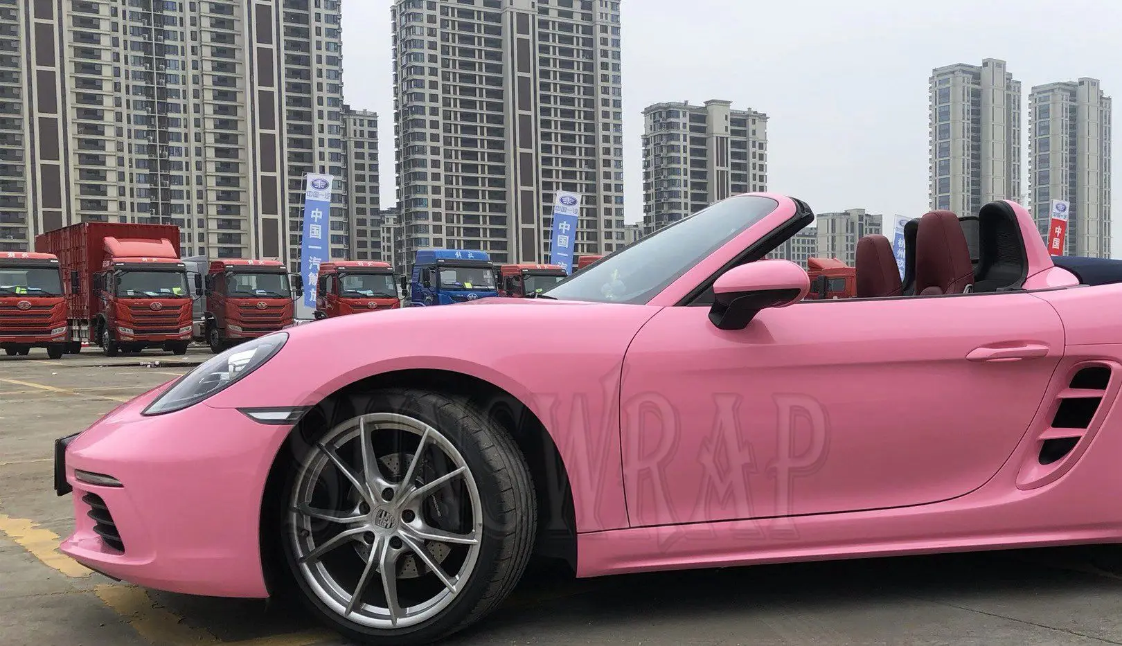 

2025 New Trending Ultra Gloss Pink Vinyl Wrap Film 5x59ft Sticker Glossy Self Adhesive Laptop Skin for Console Computer