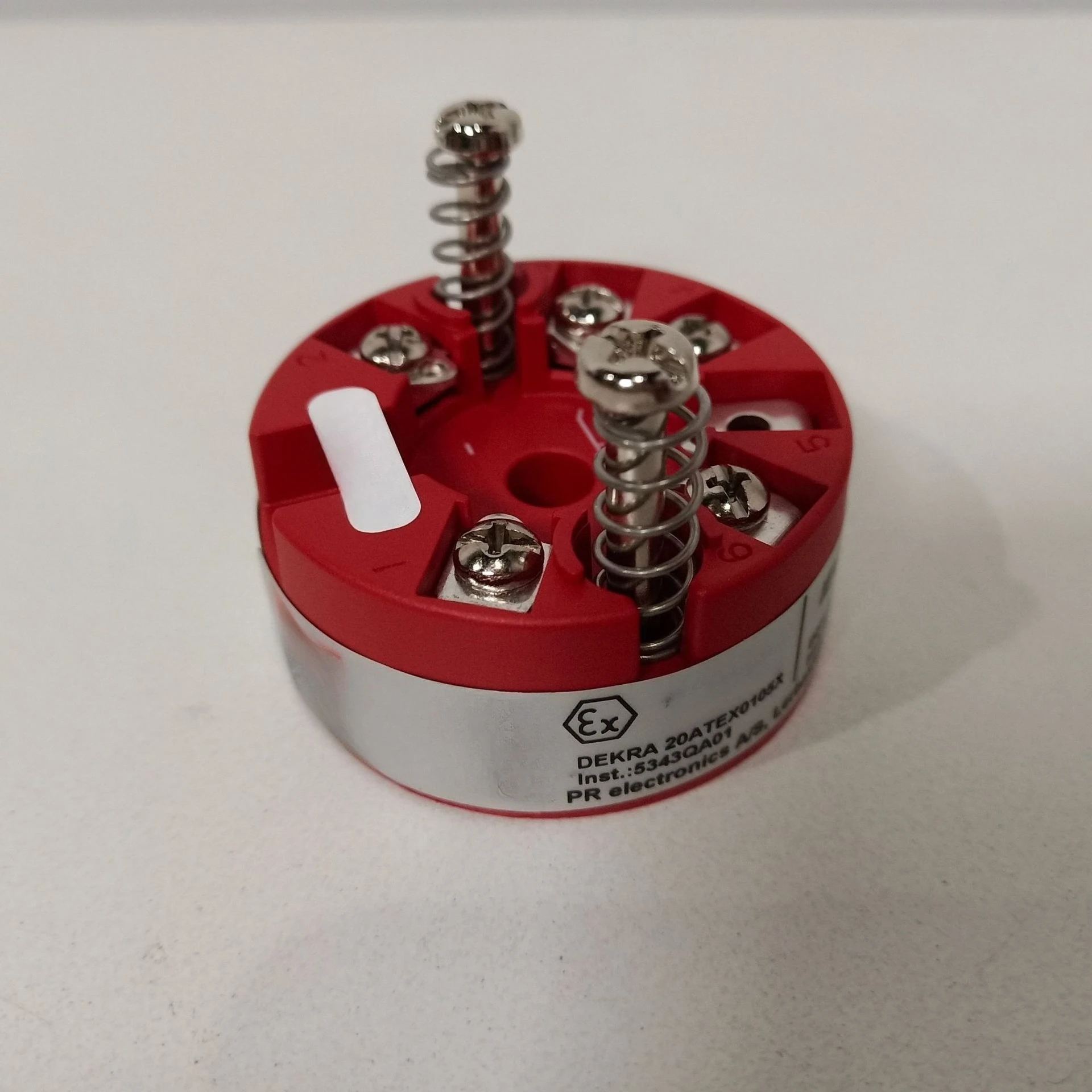 Two-wire programmable transmitter 5343B series