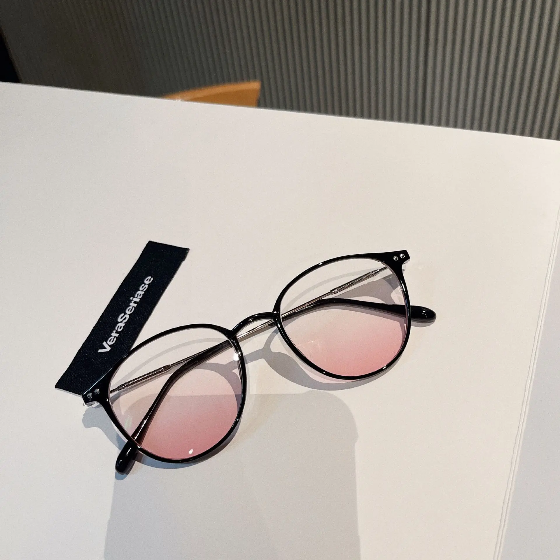 Korean Stylish Woman Sunglasses Gradient Pink Lenses Girls Decorative Glass Fashion Trendy Travelling Female Sunglass