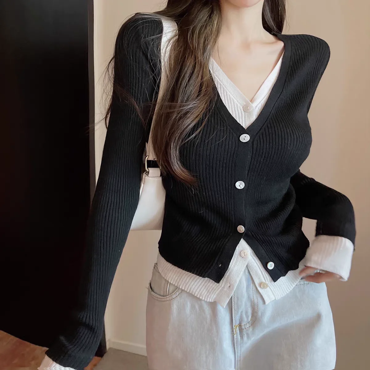 Women\'s Black Cardigan Knitted Sweater Harajuku 90s Aesthetic Y2k Long Sleeves Jumper Sweater Vintage Fashion 2000s Clothes 2024