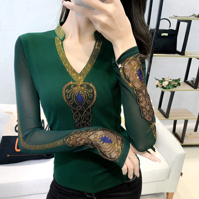 #7941 Black Red Green Short T Shirt Women V-Neck Diamonds Sexy Hollow Out Mesh T-shirt Female Skinny T Shirt Long Sleeve Spring