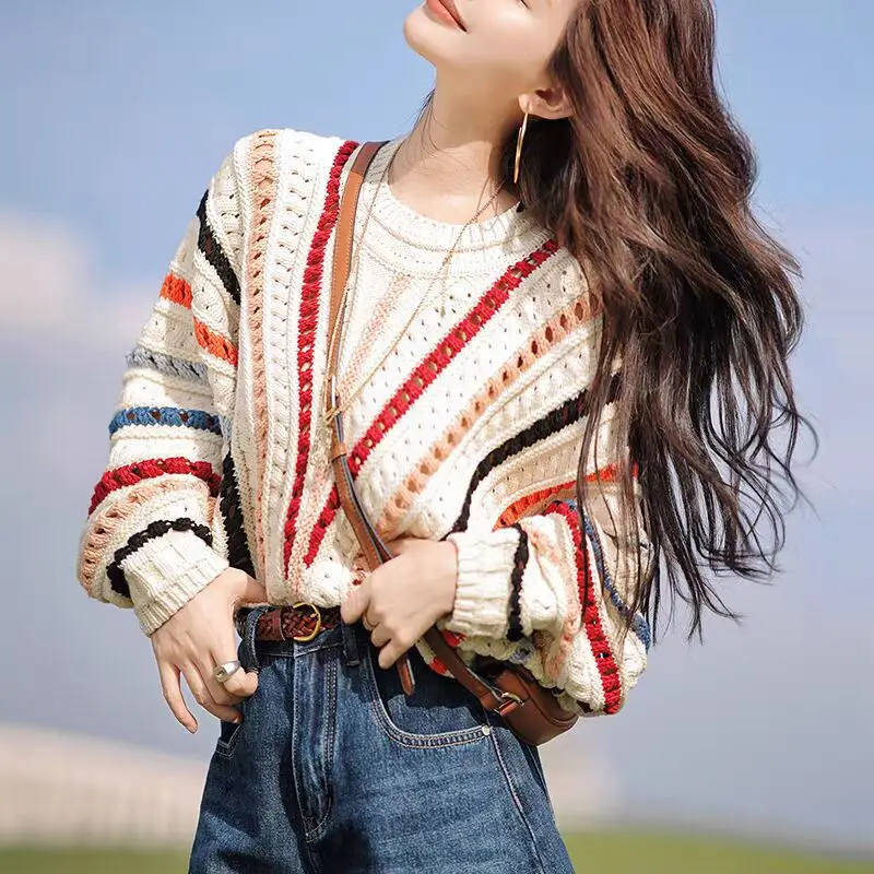 2025 Striped Hollow Knitted Batwing Sleeve Crewneck Sweater Women's 2025 Autumn New Korean Style Loose Simple Elegant Casual Top