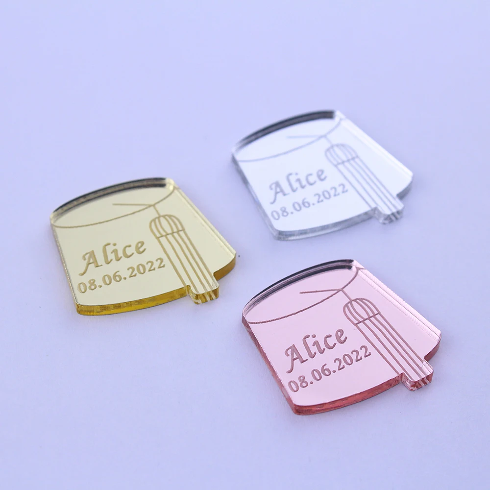 30/50/100pcs Lot Cute Hat Gold/Silver Mirror Acrylic Custom Personalized Engraved Baby Names Baptism Party Tag Decoration Favors