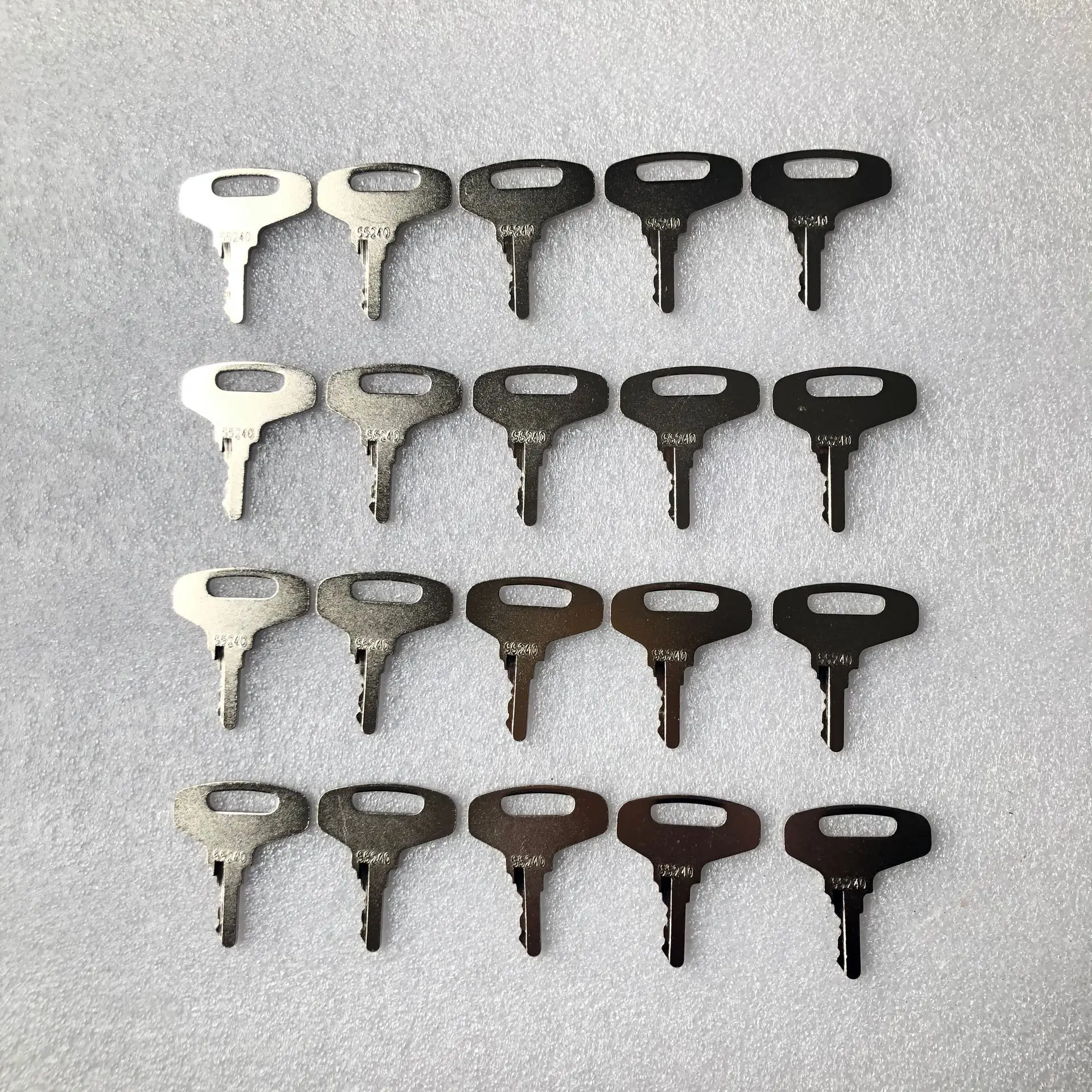 20PCS Ignition Keys 55240 66711-55140 Compatible with Kubota Backhoe Loader B20 B5100D-P B5100E-P B6100D-P B6100E-P B6100HST-D