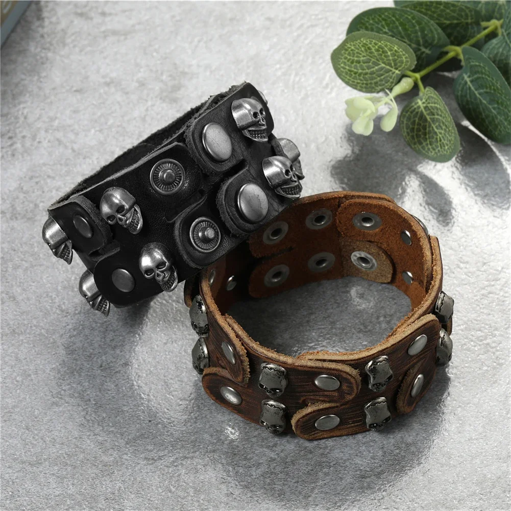 Pulseira de couro dupla fileira caveira para homens, pulseira casual, cor sólida clássica, tamanho ajustável, todos os dias W