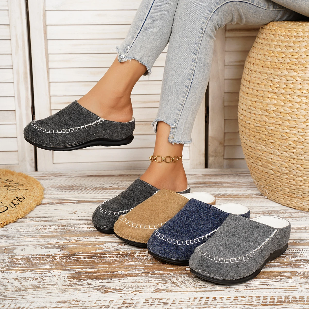 

Women Slippers 2025 New Thick Sole Slippers Women Warm Comfort Slides Women Non-slip Retro Fashion Flats Mules Shoes Female