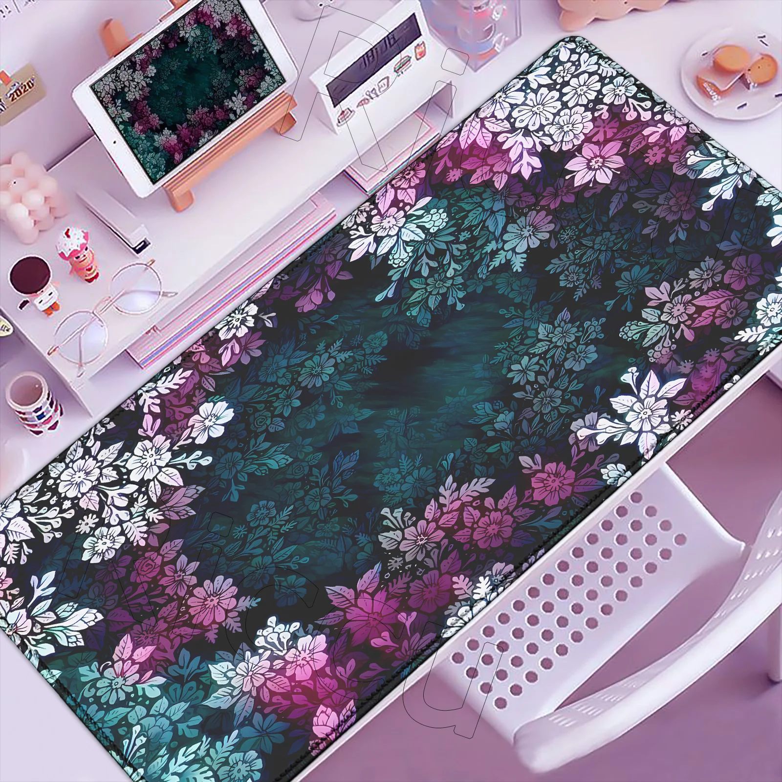

Botanical Green Floral Plant Mouse Pad Large Desk Pad Non-Slip Gaming Accessories Mouse Mat Stitched Edges for Office and Home