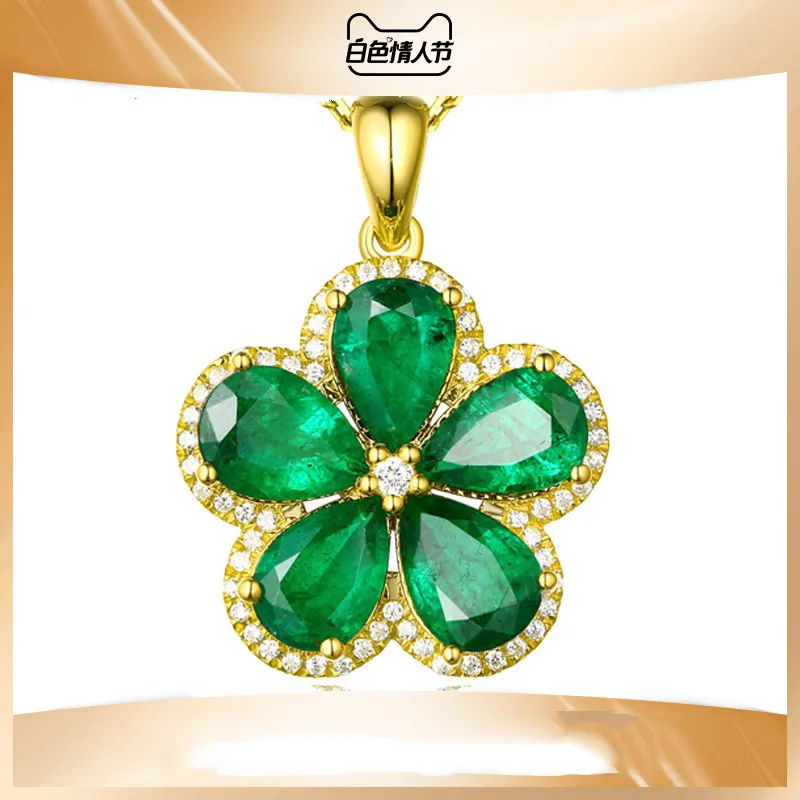 Zhenrong New Carat Synthetic Emerald Five-Leaf Clover Pendant Inlaid with Colorful Gemstone Necklace