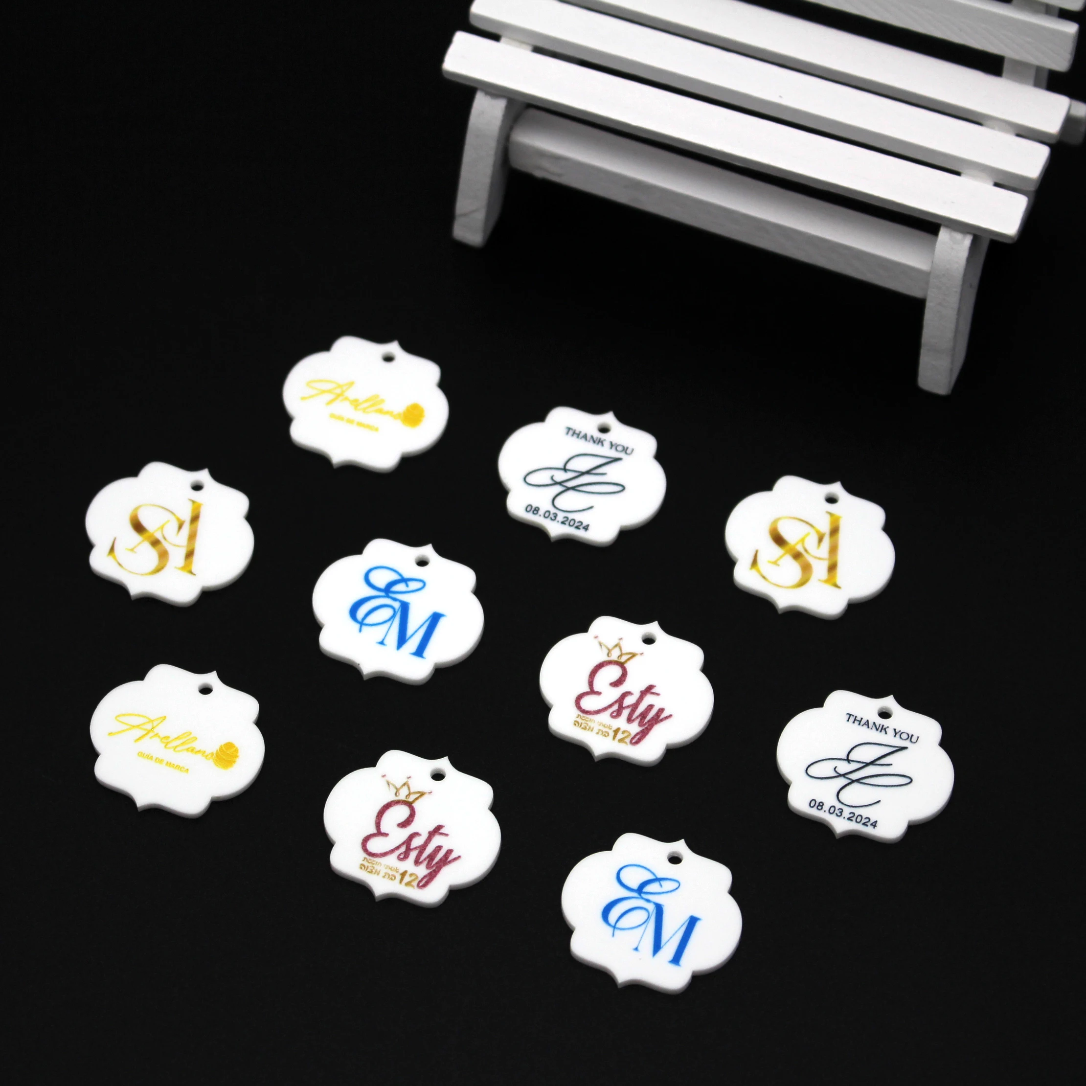 

30/50/100pcs Customized Print Acrylic Tags Acrylic Wedding Gift Tags Cupcake Toppers Circle Cake Charms Personalized Name tags