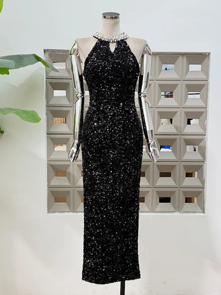 DFDG Damen 2025, Frühling und Sommer, mit Perlen besetztes Neckholder-Samt-Paillettenkleid, funkelndes, figurbetontes Stretch-Slip-One-Step-Cocktailpartykleid