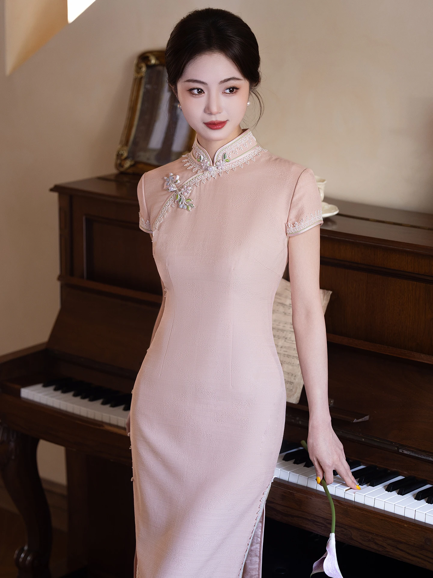 

Новое китайское шелковое платье ручной работы класса люкс, розовое, для молодых моделей, свадебное, повседневное, с коротким рукавом, длинное