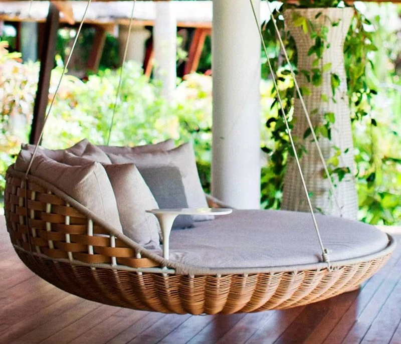 Outdoor Hanging Daybed Round Wicker Rattan Swing Bed Patio Garden Sofa Large Hammock Lounge Chair Waterproof Cushion