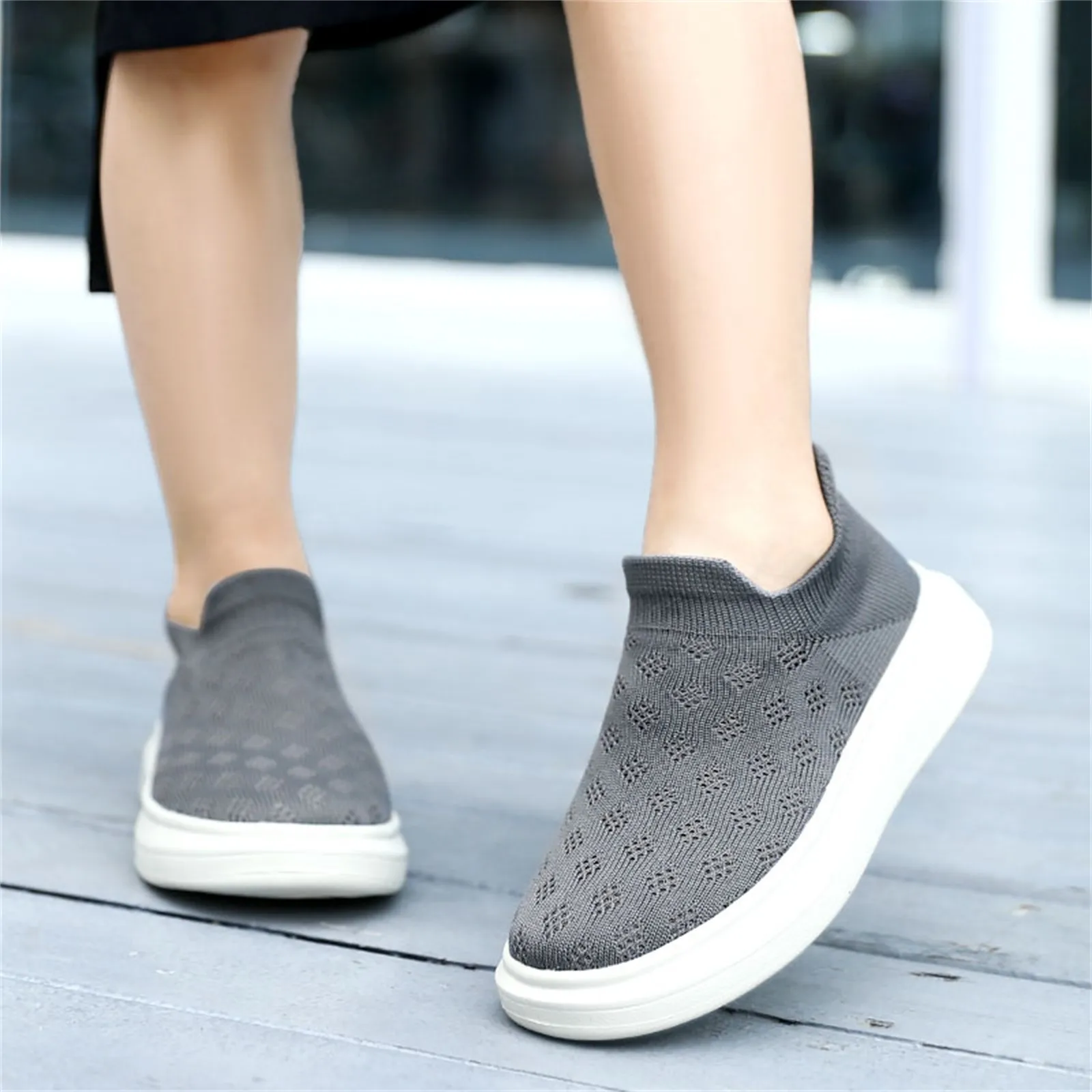 Boys Running Shoes Breathable Comfort Lightweight Sneakers For Kids Classic Fashion Sports Shoes Flat Casual Slip-on Sneakers