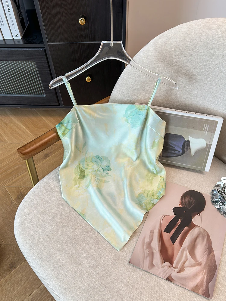 

Новый высококачественный сексуальный атласный жилет с принтом и поясом для похудения, шелковым шарфом и без бретелек.