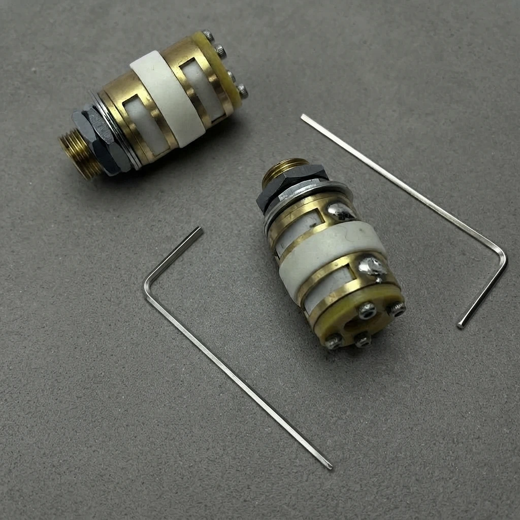 Mono Output Jack for Electric Guitar Bass, Passive 6.35mm Panel Mount Socket, Metal Replacement Part with Mounting Hardware
