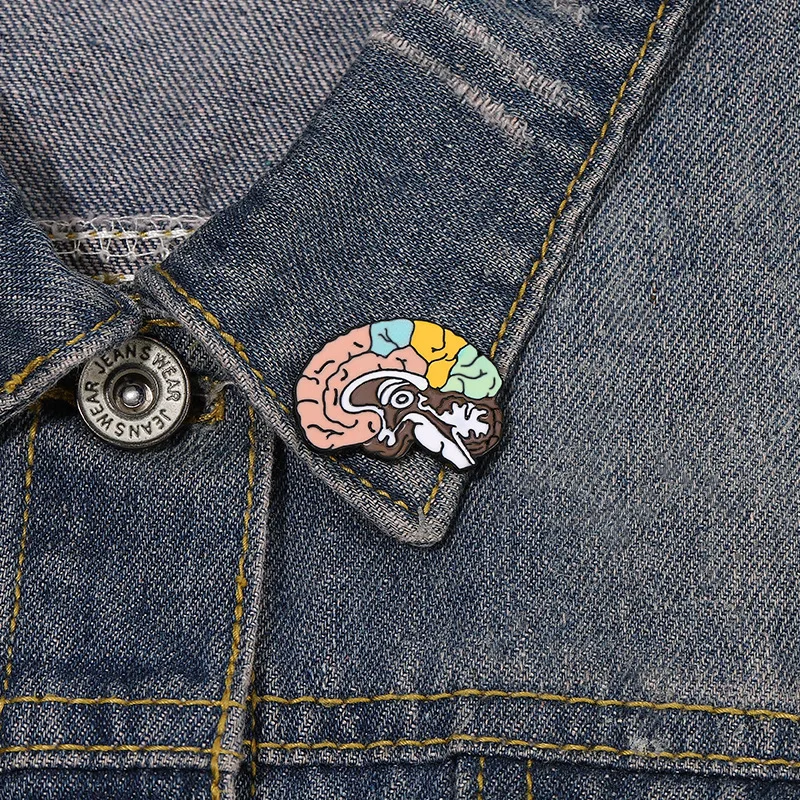 Medical Brain Enamel Pins Creative Cartoon Anatomy Metal Brooch Badge Personality Unique Jewelry Accessories Gift for Doctors