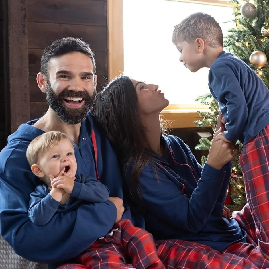2026 New Christmas Family Pajamas Set Patchwork Adults Kids Matching Outfit Hooded Top+bottom 2 Pieces Suit Loungewear Xmas Look