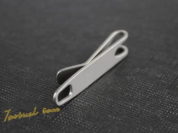 Mini titanio/acciaio inossidabile piccola clip tascabile a sospensione rapida EDC accessori per torcia accessori portachiavi clip fibbia appesa