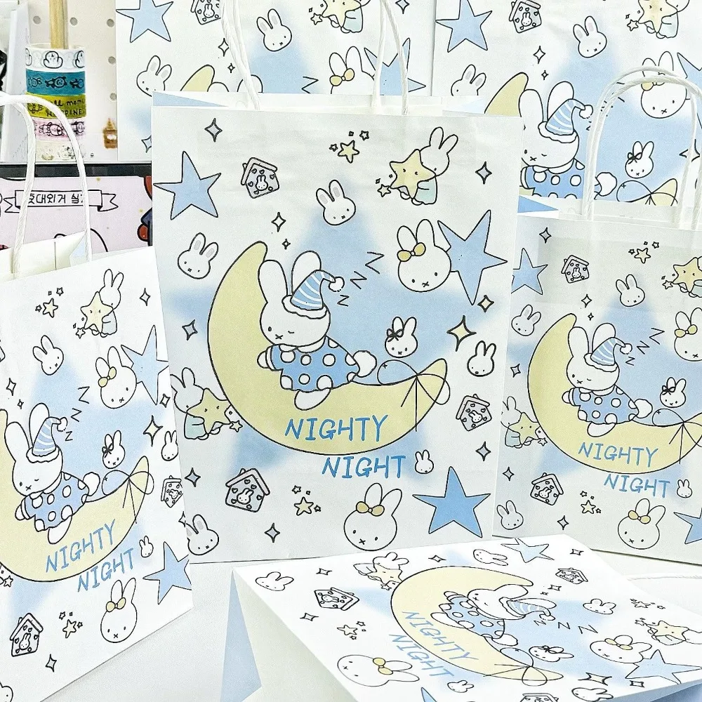 

Подарочная сумка Miffy Rabbit с рисунком Милая, красивая, большая вместительная сумка из крафт-бумаги Очень толстая изысканная подарочная сумка на подарок