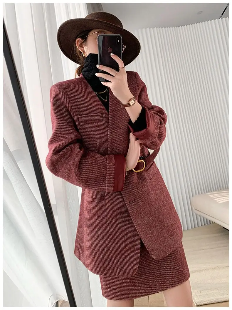 Retro Fashion Woolen Suit Women's 2025 Winter New Korean Version Collarless Suit Paired With Hip Hugging Skirt Two-Piece Set