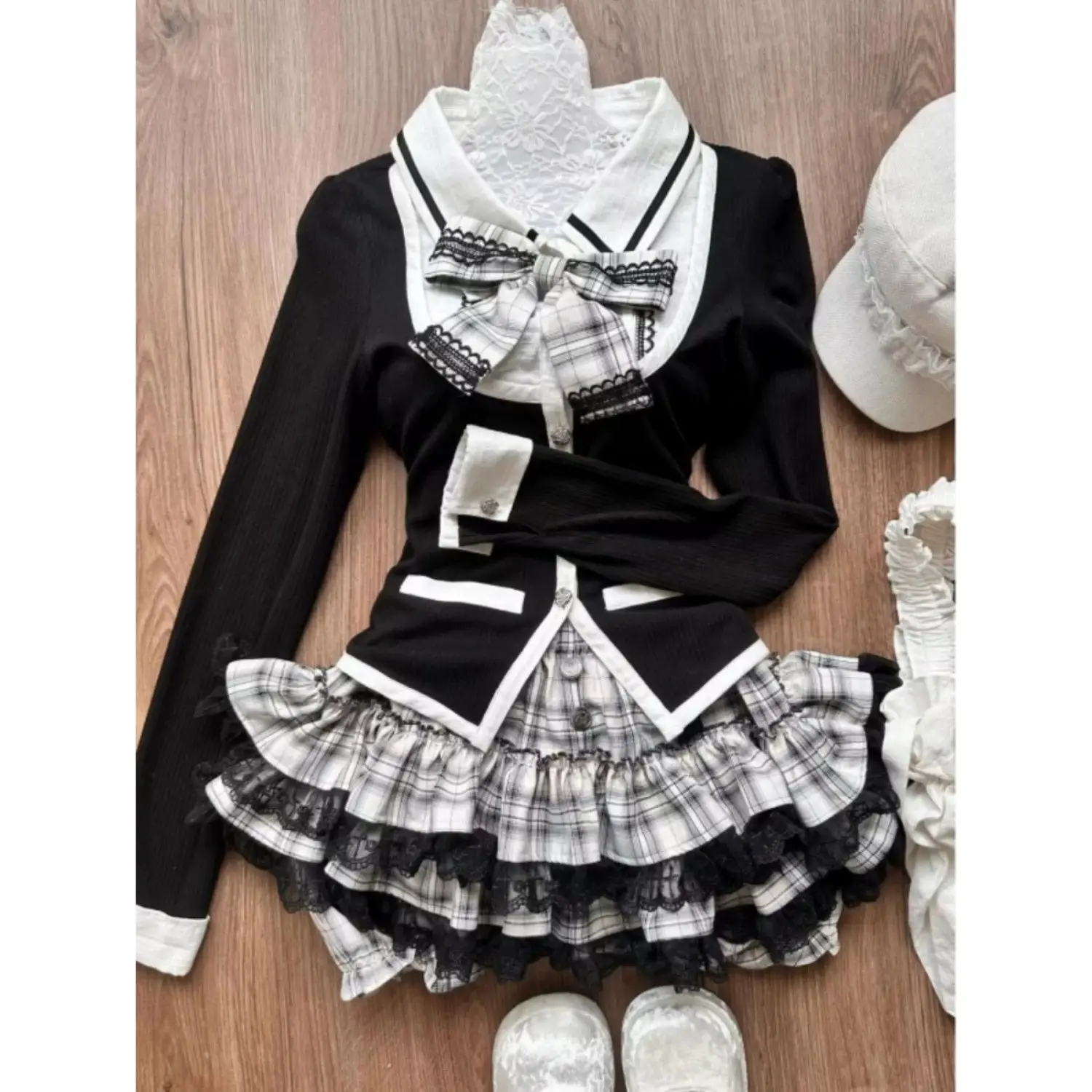 Inverno lolita doce novo conjunto de duas peças feminino blusa arco camisa + xadrez mini saia feminina moda coreana kawaii terno vintage 2024