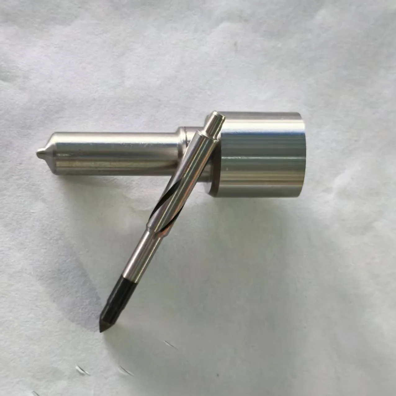 

4PCS Injector Nozzle DLLA145P748 For BMW E46 E39 320D 520D 0432191527 13532246829