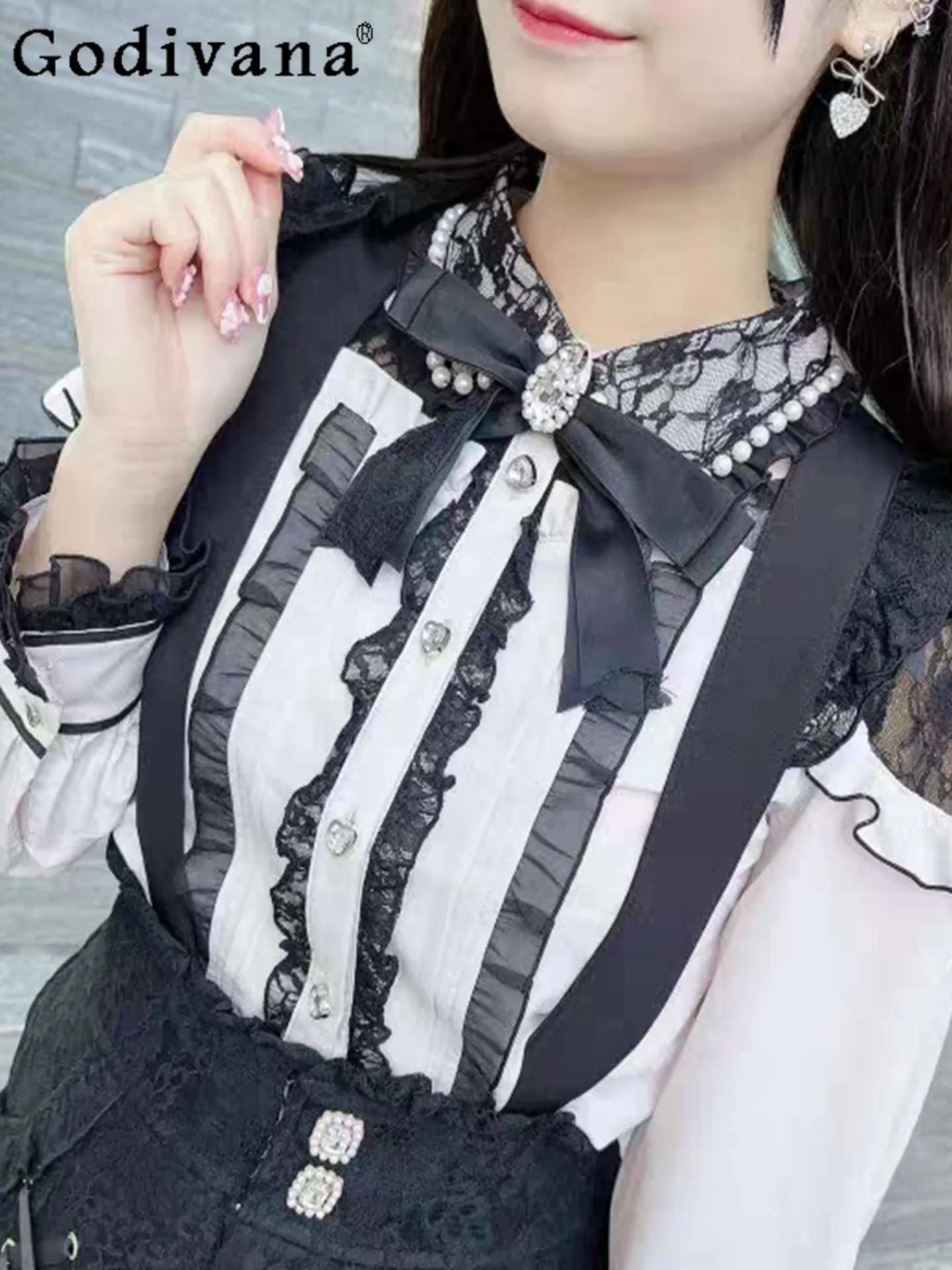 

Japanese Lolita Sweet Cute Off-the-shoulder Long-sleeved Shirt 2026 Spring New Lace Big Bow Single-breasted Women's Shirt