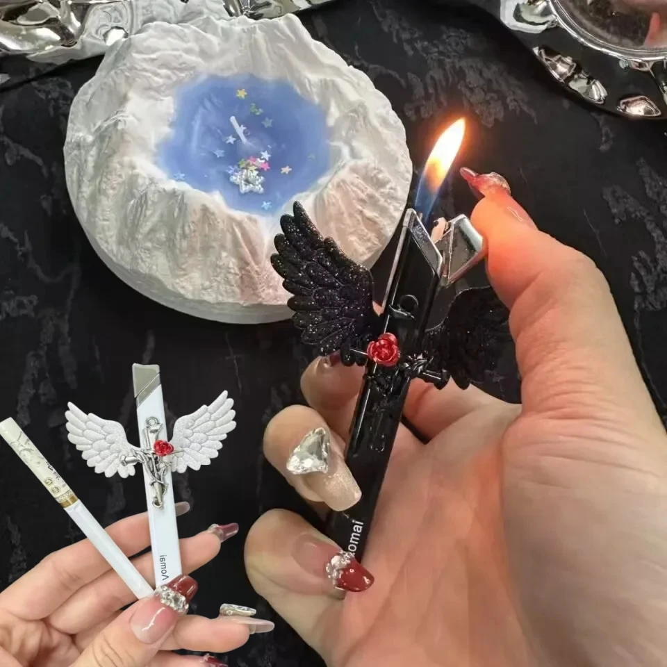 

Outdoor Portable Beautiful Angel Lighter Cute New Mini Rose Butane Torch Open Flame Metal Lighter Fashionable Smoking Gift