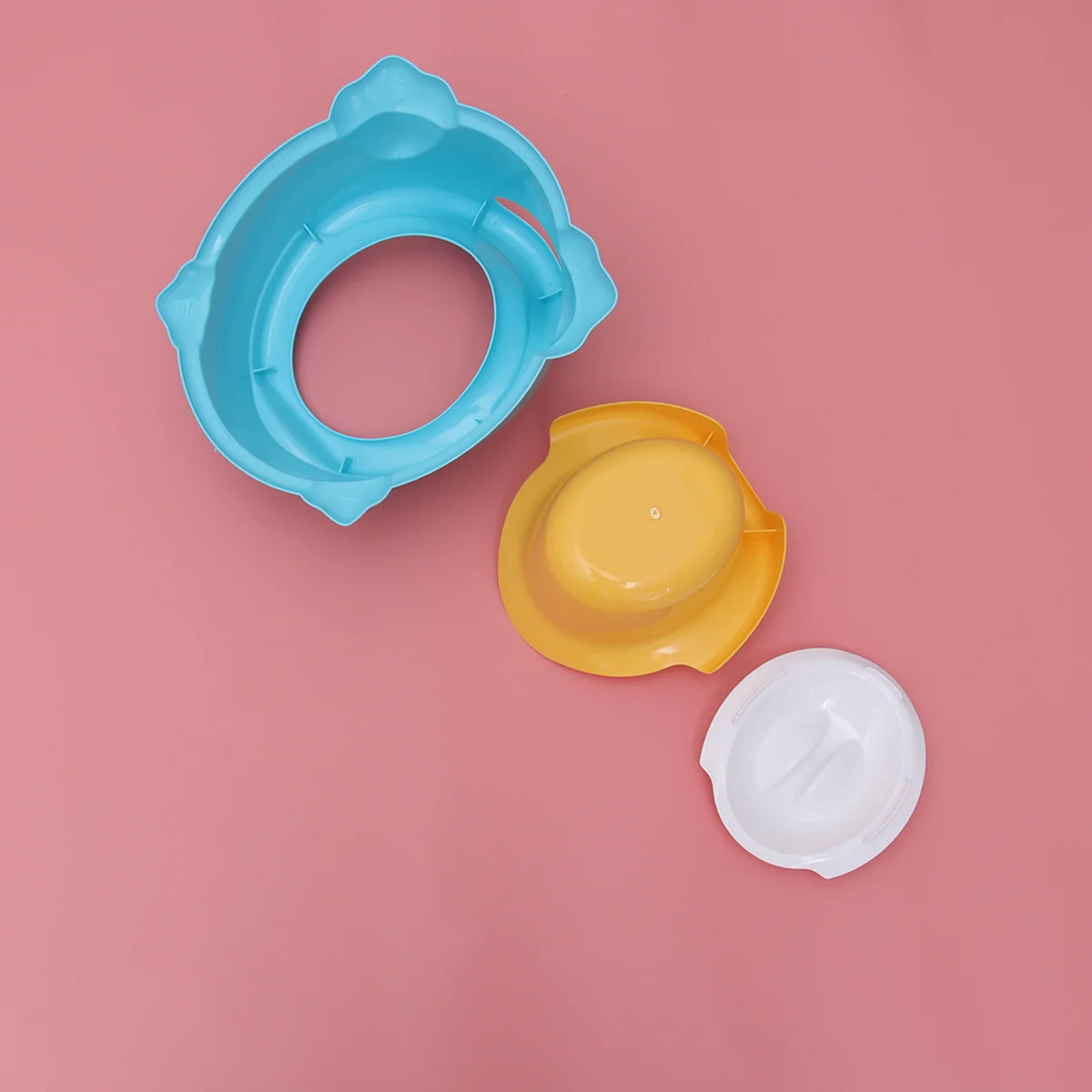 مقعد نونية بلاستيكي للأطفال الصغار مع غطاء وعاء قابل للإزالة وآمن وغير سام ومحمول وصغير الحجم للاستخدام المنزلي أثناء السفر باللون الأزرق