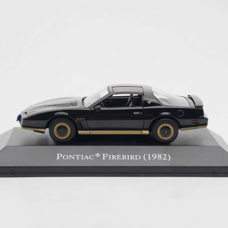 

IXO Diecast 1:43 Scale PONTIAC FIREBIRD 1982 Alloy Car Model Collection Ornaments Static Display Toys Gift