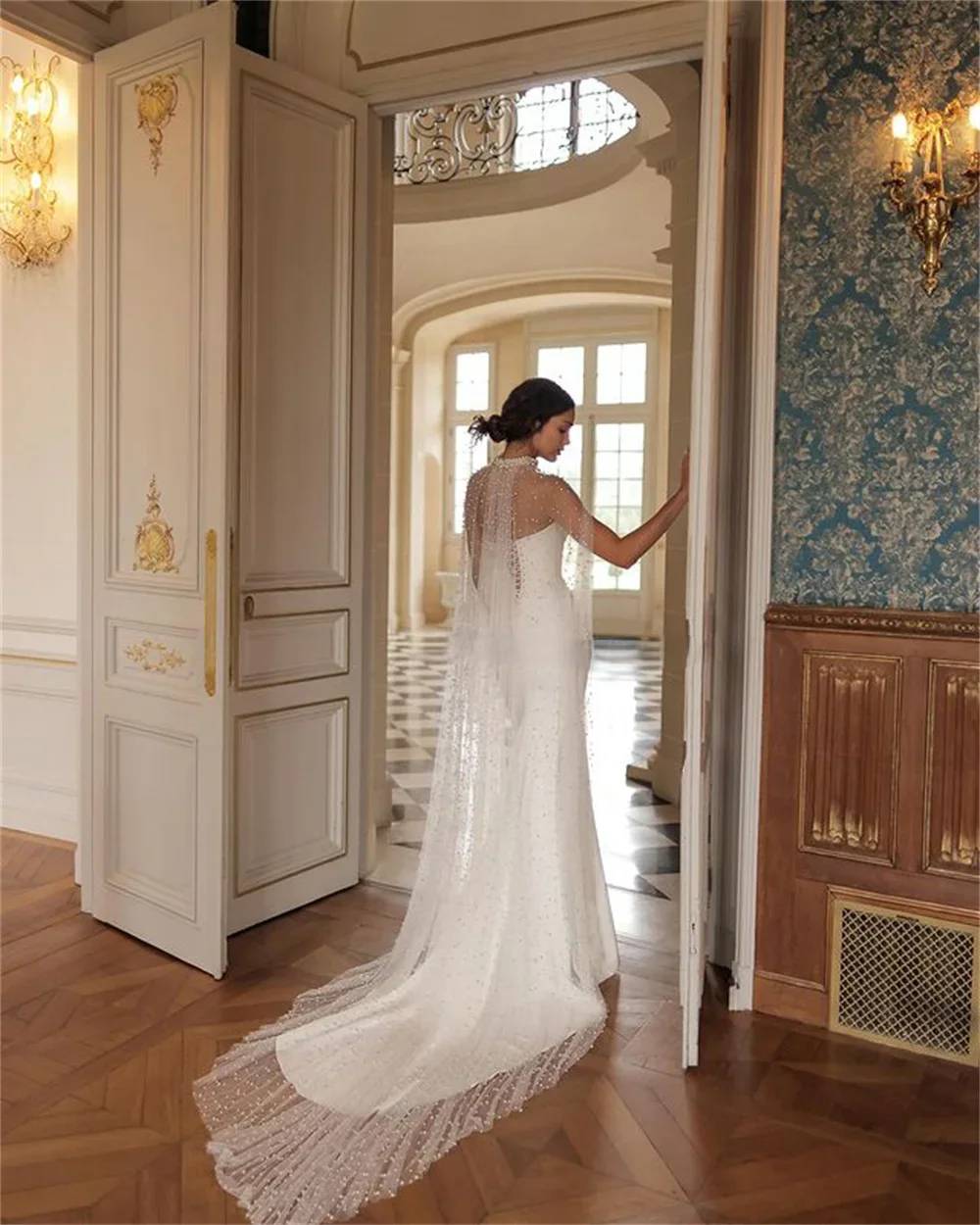 2025 Strapless Satin White Wedding Dress Sequin Cape Sweetheart Sheath Mermaid Wedding Dress Custom Beach Wedding Dress