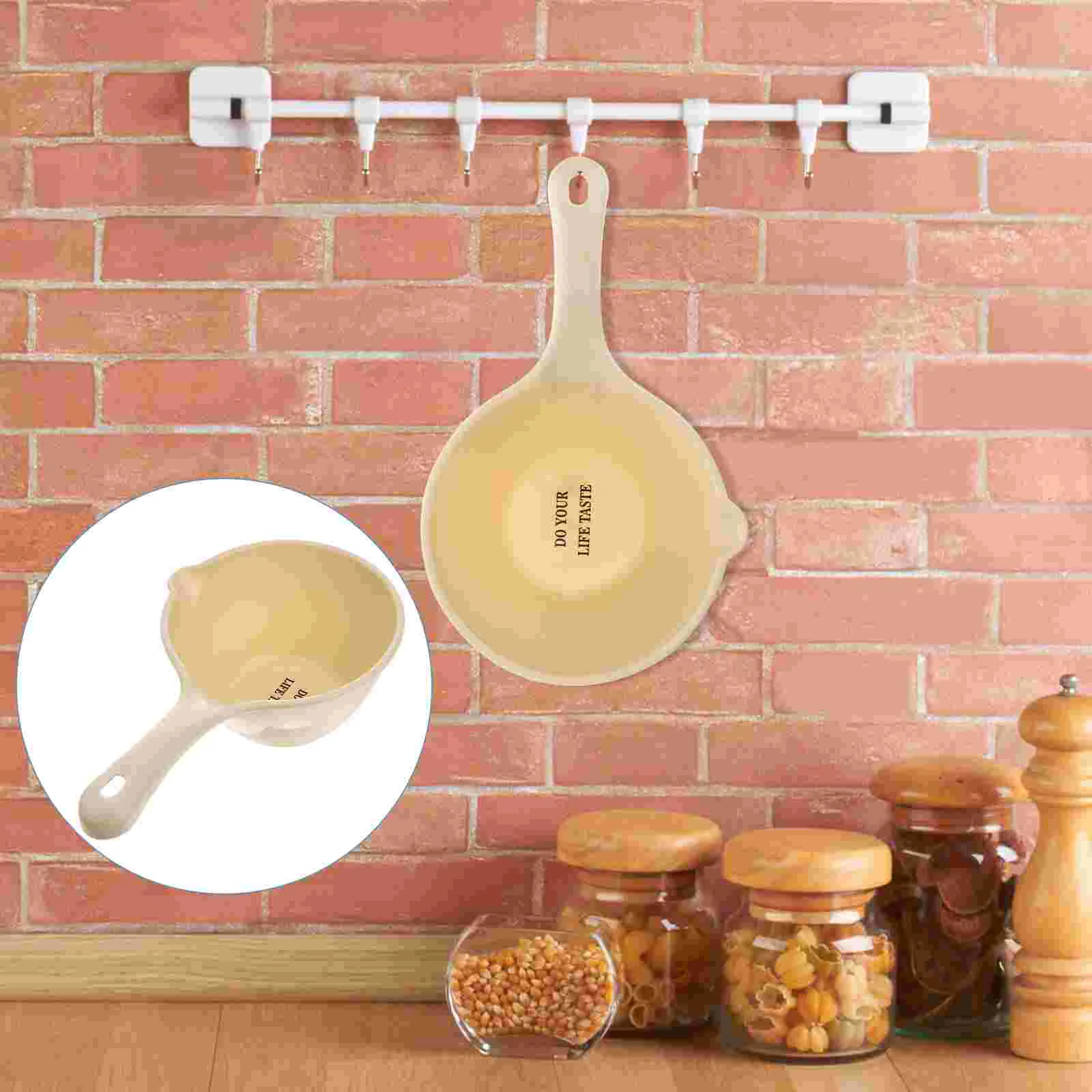 1Pc Plastic Water Ladle Bathing Bailer Water Dipper Spoon for Home Restaurant Kitchen Khaki Plastic Water Dipper