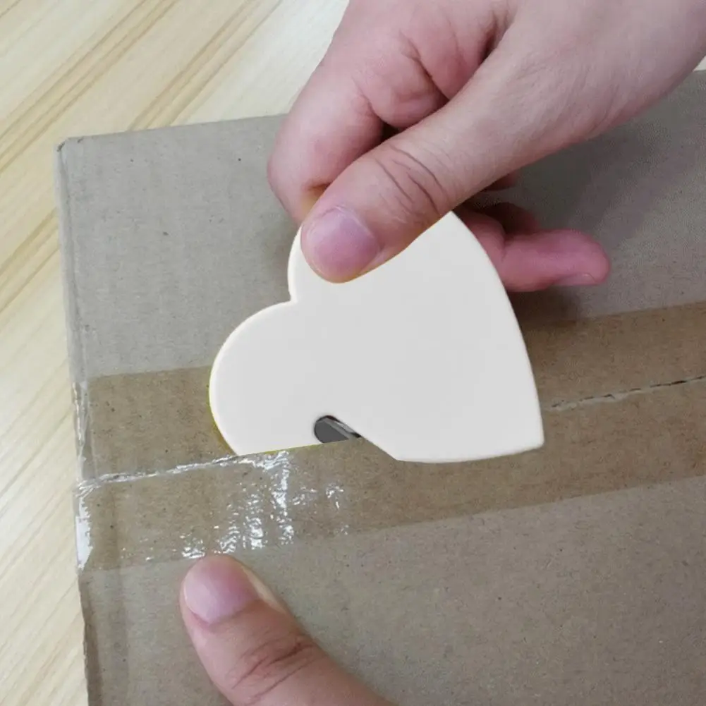 คริสต์มาสเครื่องตัดกระดาษรูปหัวใจที่เปิดซองจดหมายห่อของขวัญเครื่องมือปลอดภัยพลาสติกกระดาษTrimmerสําหรับหัตถกรรมห่อตัวอักษร