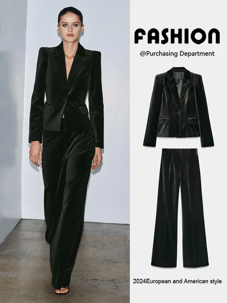 

Весна 2026: Новинка! Женский вельветовый костюм приталенного кроя (жакет 38265, брюки-клеш 38262) в этническом стиле.