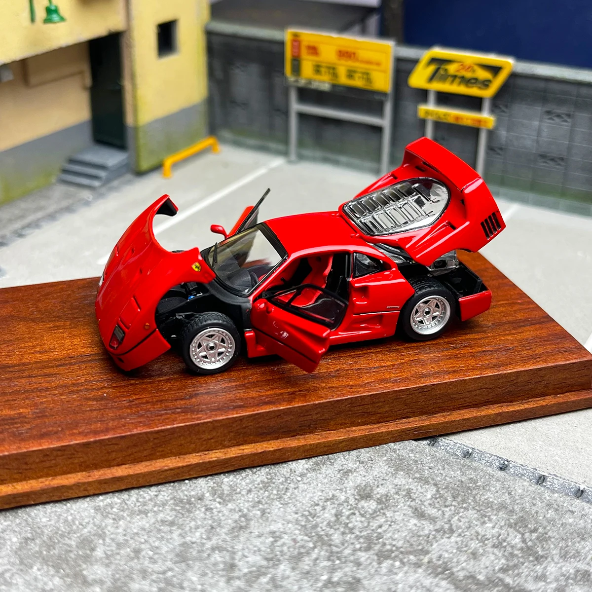 PGM 1:64 F40 Alloy Fully Open Simulation Limited Edition Alloy Metal Static Car Model Toy Gift