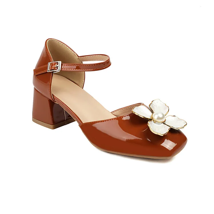 Big size Oversize Square toe thick heel shoes with three-dimensional flower design on the upper for personalized fashion