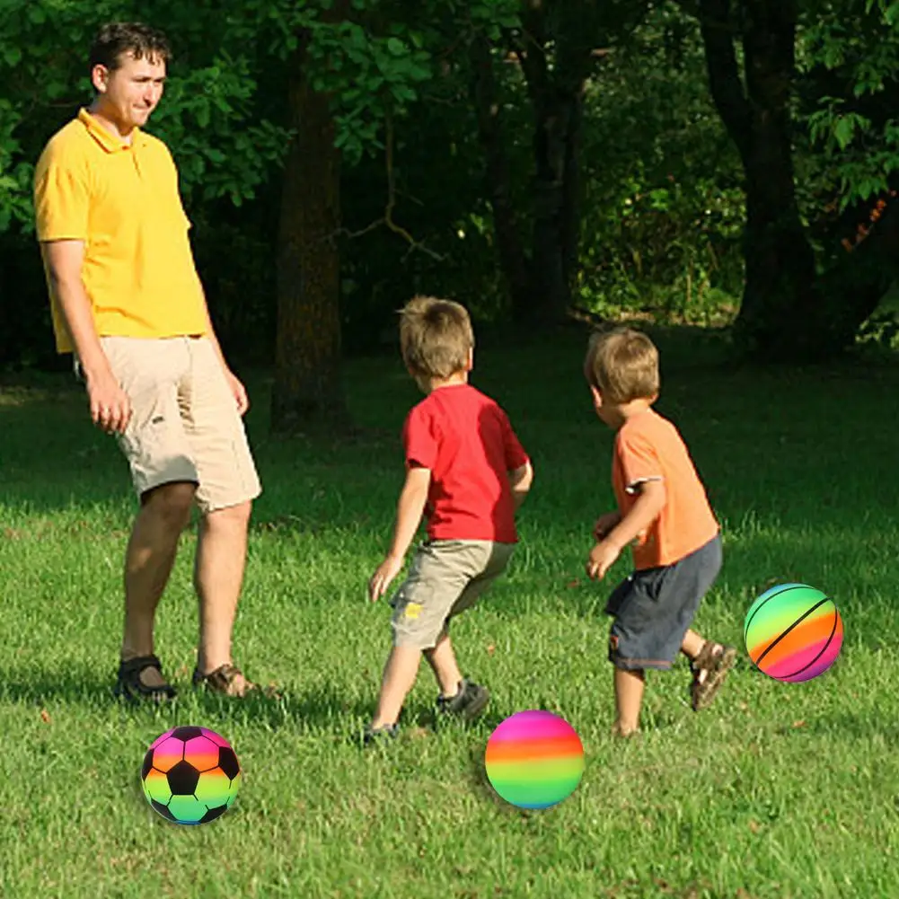 ลูกบอลเป่าลมสีรุ้งฟุตบอลลูกยางเล่นการศึกษาในช่วงต้นในร่มกลางแจ้งกิจกรรมเกมฟุตบอลสระว่ายน้ำชายหาดสนามเด็กเล่น
