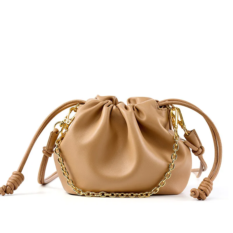 

2024 Korean Version New Leather Cloud Bag Small Luxury Design Chain Handbag Cowhide Lucky Bag Fashionable Pleated Bucket Bag