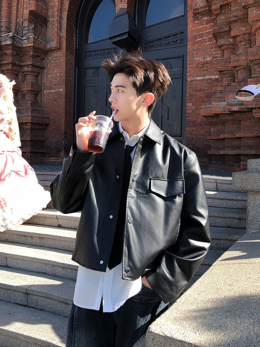 

Lin Mykng American Retro PU Leather Jaet Cotton Insert Loose Casual Men's Biker Jaet Warm Long Sve Flip Collar Coat