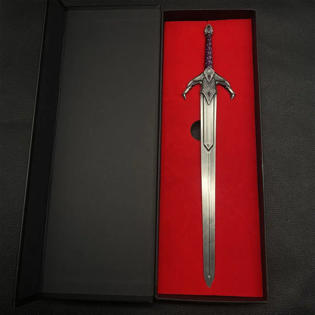 30cm Umbra Game Sword Desktop Ornament Zinc Alloy Unsharpened Knife Toy Decorations Optional Display Stand Boys Gifts view 2
