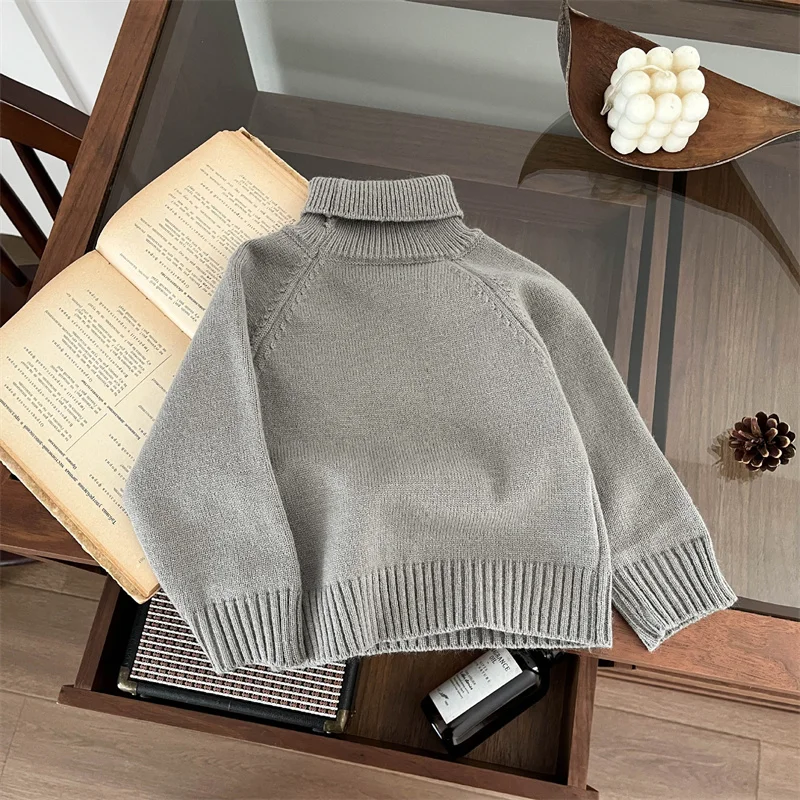 Maglione da ragazzo Autunno/Inverno 2025 addensato per bambini nuovi in cotone lavorato a maglia con fiori caldi regalo di Natale