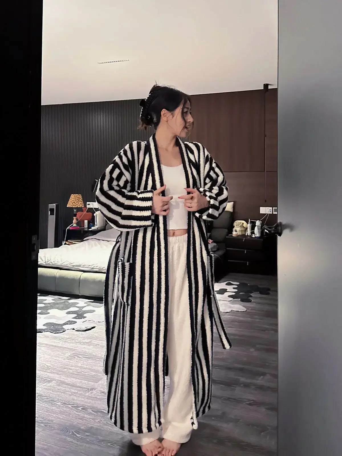 Island Fleece Striped Robe Sets Women and Men Winter Thickened 2pcs Nightgown with Pants Coral Fleece Warm Couple Bathrobe