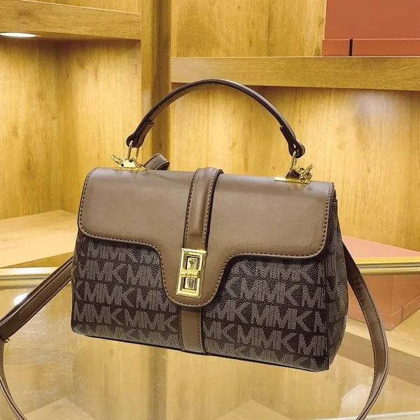 

Minimalist Box Bag 2025, Sophisticated Small Shoulder Bag, Women's Versatile Crossbody Purse, Chic Day-to-Night Bag