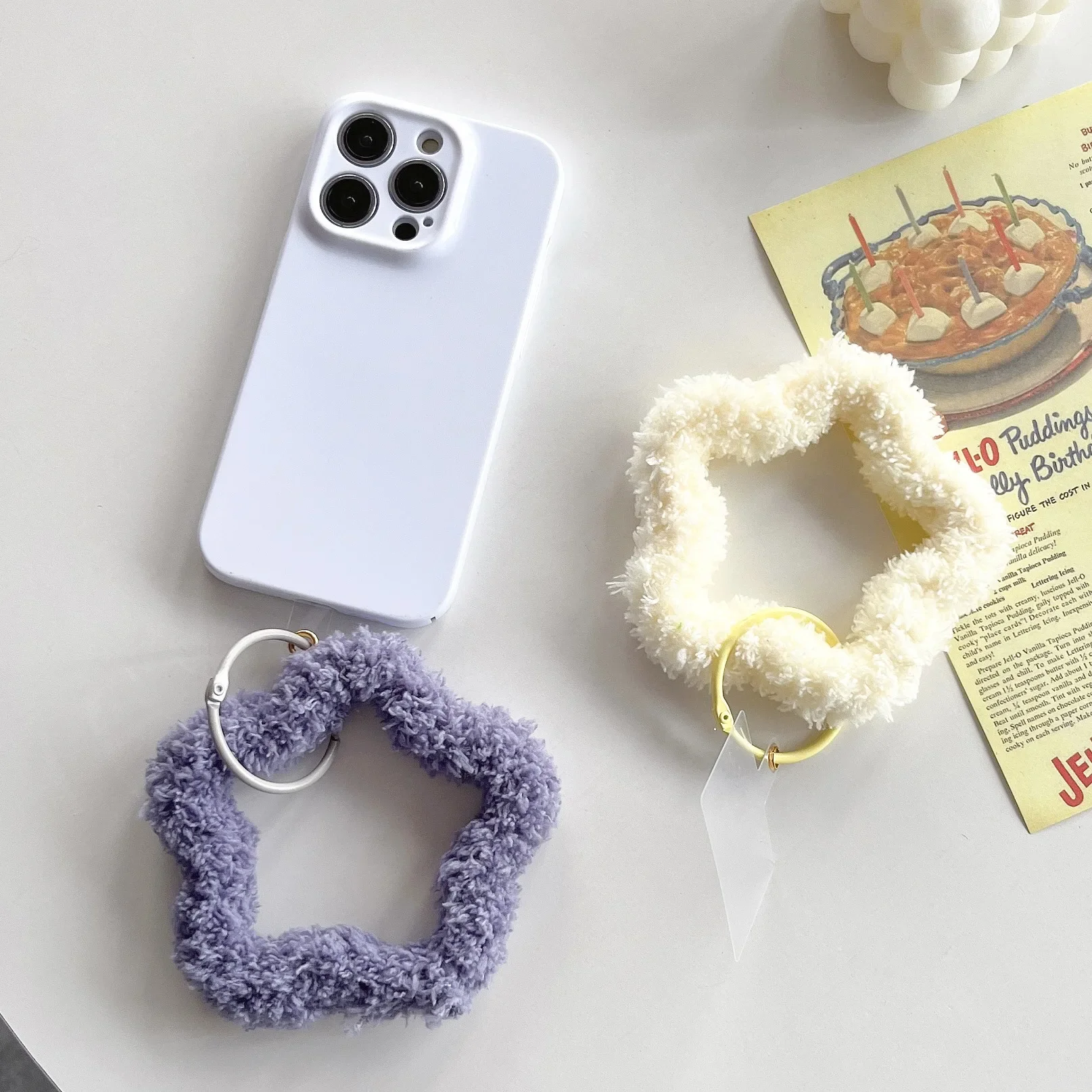 

1 шт., простой корейский модный ремешок для телефона, плюшевый пушистый звездный стиль, короткий кулон для телефона, однотонное кольцо с защитой от потери ключей