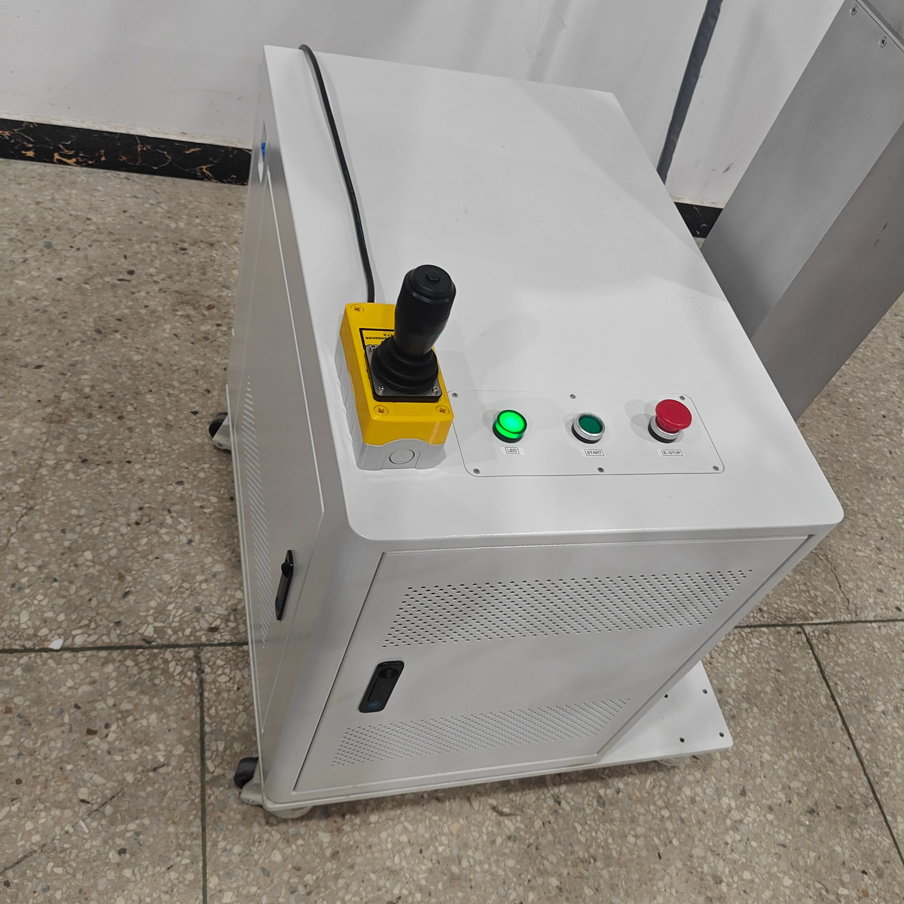 Durable Laser Semi Automatic Mold Welding Machine For High Performance Applications specification of laser ccd laser fiber weld